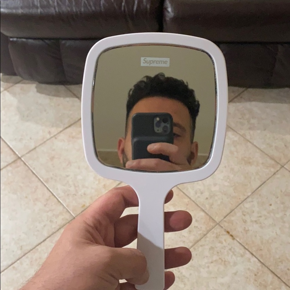 Supreme mirror